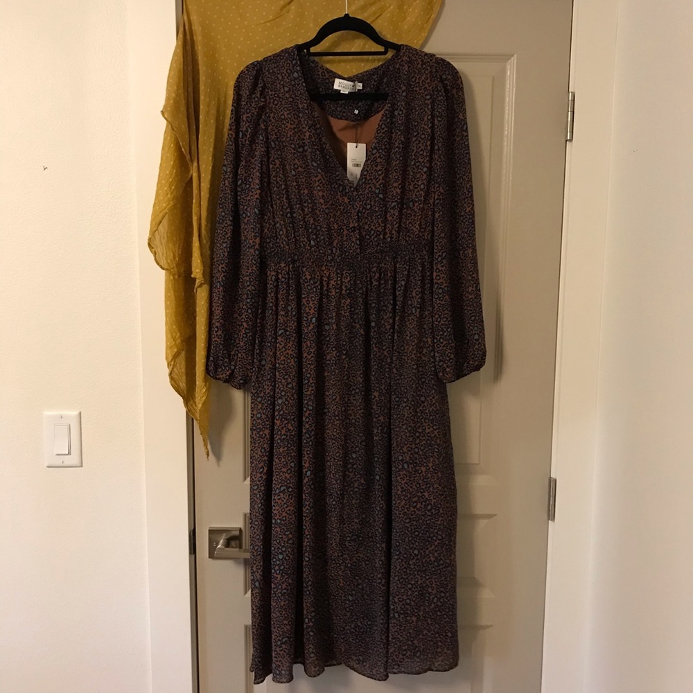 Buttoned and Cinched Print Dress